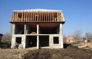 Строительство мансардных этажей в жилых зданиях